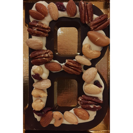 Luxe letter met noten
